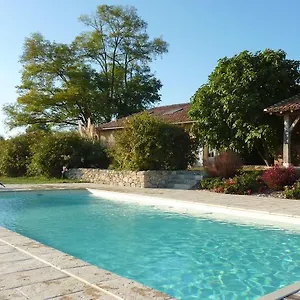 https://chambres-dhotes-la-treille.midi-pyreneeshotels.com